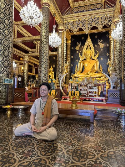 วิทยากรนำทริปเที่ยวทำบุญ