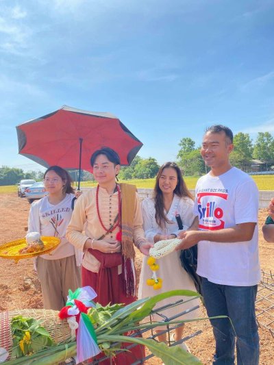 พิธีขึ้นเสาเอก-เสาโทบ้านลูกศิษย์