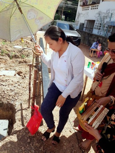 พิธีขึ้นเสาเอกสถานประกอบการ