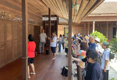 กลุ่มทัวร์รัตนโกสิเน่หา ครั้งที่ 19