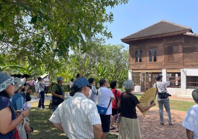 กลุ่มทัวร์รัตนโกสิเน่หา ครั้งที่ 19