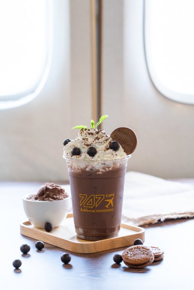 747 Cafe