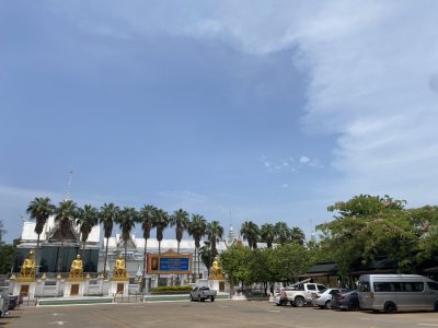 เช่ารถตู้ไหว้พระทำบุญ