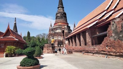 เช่ารถตู้ไหว้พระทำบุญ