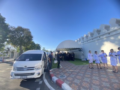 เช่ารถตู้ไหว้พระทำบุญ
