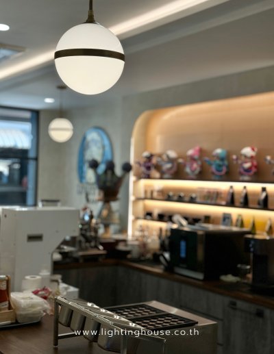 Luna's Cave Cafe