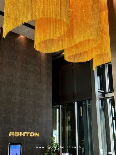 Ashton Silom