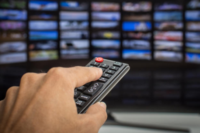 สมาคมทีวีดิจิตอล เซ็นสัญญา ‘นีลเส็น’ 4 ปี จัดทำ ‘ทีวีเรตติ้งใหม่’ ข้ามแพลตฟอร์ม กสทช.หนุนงบ 288 ล้าน