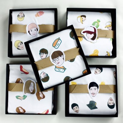 เสื้อสกรีนลายหน้าตัวเองพร้อมกล่องและสติ๊กเกอร์