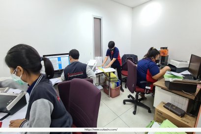 ทีม Data Staff ให้บริการสแกนเอกสารขนาดA3-A5 legal และสแกนหนังสือชนิดไม่ตัดเล่ม รวมถึงให้บริการสแกนเอกสารขนาดใหญ่ A0-A2 