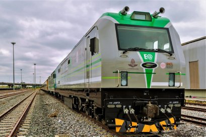 EA ส่งหัวรถจักรไฟฟ้า ‘MINE Locomotive’ ทดลองวิ่งจริงสู่สถานีกลางกรุงเทพอภิวัฒน์