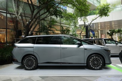 XPENG Thailand เปิดตัว NEW X9 Luxury สี Matte Gray