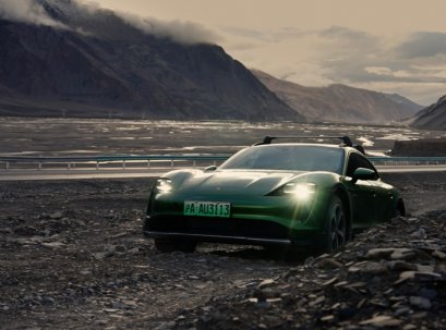 รถยนต์ไฟฟ้า 'Porsche Taycan' สร้างสถิติพิชิตยอดเขา Hongtu Daban ในทิเบต ที่ความสูง 5.3 กม.เหนือระดับน้ำทะเล