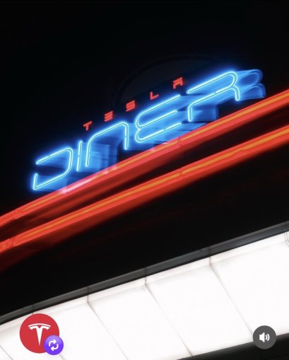 TESLA DINER Hollywood