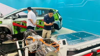 มฐน.เยี่ยมชม RMUTI – CHELOVE EV TRAINING CENTER มทร.อีสาน