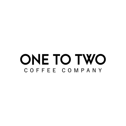 One to Two Coffee Company ตลาดถนอมมิตร | เครื่องทำน้ำแข็งเจ็นไอซ์ รุ่น GI-400S