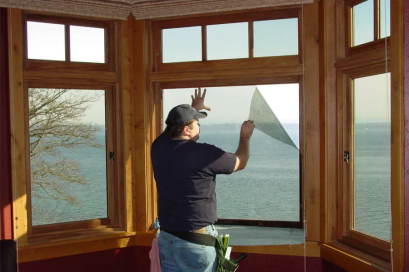 How good is it to install house glass film? Why are you stuck? What help at home ?