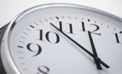 时间 shíjiān เวลา