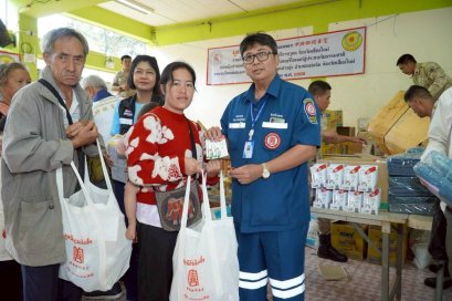 มูลนิธิป่อเต็กตึ๊ง ลงพื้นที่บรรเทาทุกข์ แจกจ่ายเครื่องอุปโภคบริโภคแก่ผู้ประสบภัย เหตุดินโคลนถล่มและน้ำป่าไหลหลากที่บ้านปางอุ๋ง อำเภอแม่แจ่ม จังหวัดเชียงใหม่ 