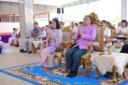 พลเอกเกรียงไกร ศรีรักษ์ รองประธานวุฒิสภา คนที่ 1 พร้อมด้วยดร.คนึงนิตย์ ศรีรักษ์ ภริยา เป็นประธานพิธีบรรพชาสามเณร