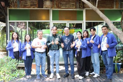 นายพิชิต มิทราวงศ์ กรรมการผู้จัดการ ธนาคารพัฒนาวิสาหกิจขนาดกลางและขนาดย่อมแห่งประเทศไทย (ธพว.) หรือ SME D Bank พร้อมคณะผู้บริหาร ลงพื้นที่ภาคตะวันออกเฉียงเหนือตอนกลาง เพื่อตรวจเยี่ยมและชื่นชมกิจการลูกค้า ที่ธนาคารให้การสนับสนุนเงินทุนคู่การพัฒนา