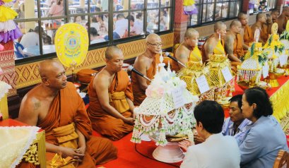 ครอบครัว "ศรีษะทิน"  เป็นเจ้าภาพทอดกฐินสามัคคีวัดศรีวารีน้อย ประจำปี 2568  โดยในปีนี้มีคณะผู้มีจิตศรัทธา ร่วมออกโรงทาน 149 ร้าน ยอดกฐินปีนี้ อยู่ที่  2,392,685.75 บาท