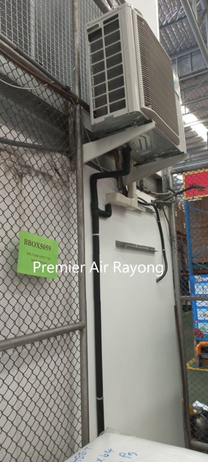 ฉนวนหุ้มท่อน้ำทิ้ง พร้อมใส่ Drain piping fo outdoor Unit ใต้ฐาน