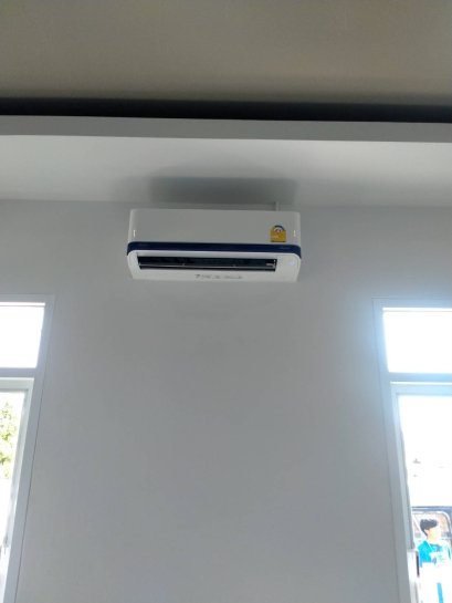 หมู่บ้านศรุตา ในไร่-บ้านเพ บ้านคุณธราดล ติดตั้งแอร์ แบบติดผนัง X-Inverter (CARRIER ล้ำให้สุดกับที่สุดแห่งดีไซน์)