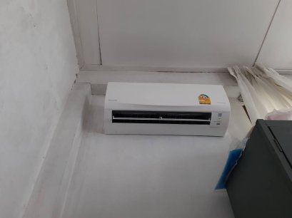 บ้านคุณก่อพงศ์ ติดตั้งแอร์ แบบติดผนัง 6311017