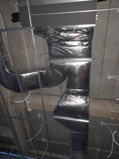 งานท่อดักส์ แบบสังกะสี หุ้มฉนวนใยแก้ว