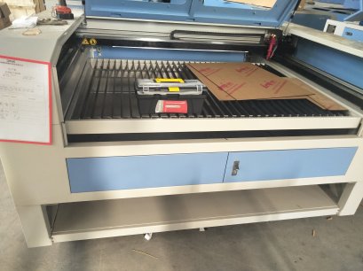 บริการออกแบบ และ ตัดชิ้นงาน ด้วยเลเซอร์