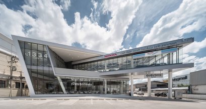 อวดโฉมนวัตกรรมงานดีไซน์ สไตล์แฟลกชิป โชว์รูมใหม่ "ซัมมิท ฮอนด้า ออโตโมบิล"