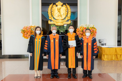 CEO ORI เข้ารับปริญญาดุษฎีบัณฑิตกิตติมศักดิ์ สาขาวิชาการจัดการธุรกิจอสังหาริมทรัพย์ จาก ม.เกษมบัณฑิต 