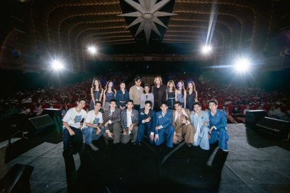 CHANGE2561 ทำถึง!! จัดเต็มเซอร์ไพรส์ส่งท้าย "CLASS CRUSH CRISIS" เพื่อนสนิทระวังคิดไม่ซื่อ ปิดโรงหนังร่วมชมพร้อมแฟนคลับนับพัน ปังจนบัตร Sold Out ทุกที่นั่ง เต็มอิ่มไปด้วยรอยยิ้มและน้ำตาแห่งความสุข ในงาน "CLASS CRUSH CRISIS FINAL EPISODE&amp