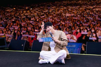 เติมเต็มรอยยิ้มกันและกัน! อบอุ่นหัวใจ, สนุกทุกโมเมนต์ หนุ่มเจ้าเสน่ห์ 'คิม ซอนโฮ' สาดความสุขใส่แฟนๆ ชาวไทยใน KIM SEON HO ASIA TOUR IN BANGKOK < ONE, TWO, THREE. SMILE >