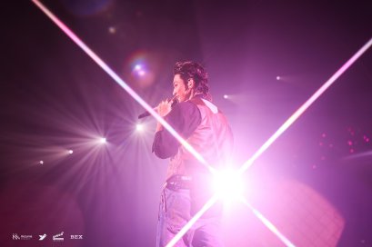 JAY B ปิดจบเทปสุดท้าย "2025 JAY B CONCERT [TAPE:RE LOAD FINALE] IN BANGKOK" อย่างสมบูรณ์แบบ ไม่มีรีไวน์ มีแต่ฟินาเล่!