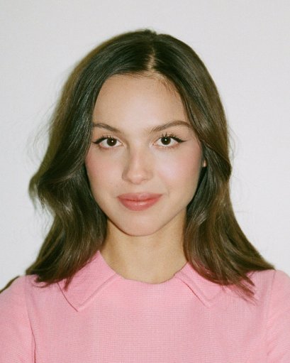 Olivia Rodrigo ประกาศชื่ออัลบั้มเต็มชุดที่ 3 กับ "you seem pretty sad for a girl so in love" การกลับมาของซูเปอร์สตาร์ขวัญใจ Gen Z ที่ทุกคนรอคอย ฟังพร้อมกันทั่วโลก 12 มิ.ย. นี้