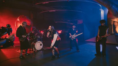 ครั้งแรกในรอบกว่า 20 ปี! ปาล์มมี่ ปล่อย Performance Video 3 เพลงรวด ขอบคุณมิตรรัก หลัง "หลุมอากาศ" ได้รับการตอบรับอย่างอบอุ่น