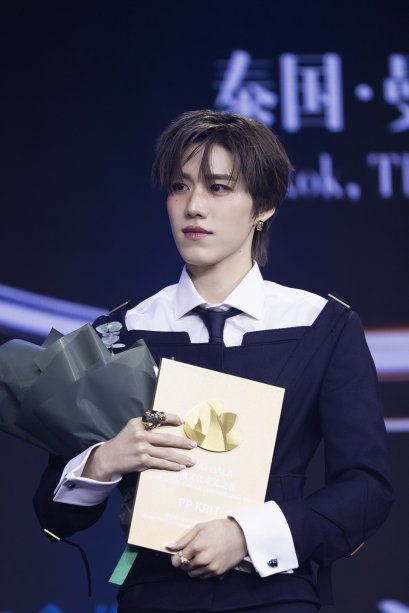 'PP KRIT' คว้ารางวัล "Weibo Thailand Outstanding Music Expression Artist" พร้อมโชว์เพลง "Your Candy" ซิงเกิลใหม่ครั้งแรก บนเวที "Weibo Gala 2026 (Weibo Cultural Communication Night)"