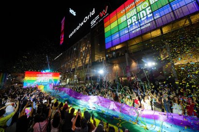 อลังการรับ Pride Month! centralwOrld คิกออฟ "WE ARE MANY: PROUD TO BE PRIDE 2026" รวมทัพศิลปิน-ดารา-อินฟลูฯ สร้างปรากฏการณ์ Pride Landmark ใจกลางกรุงเทพฯ 