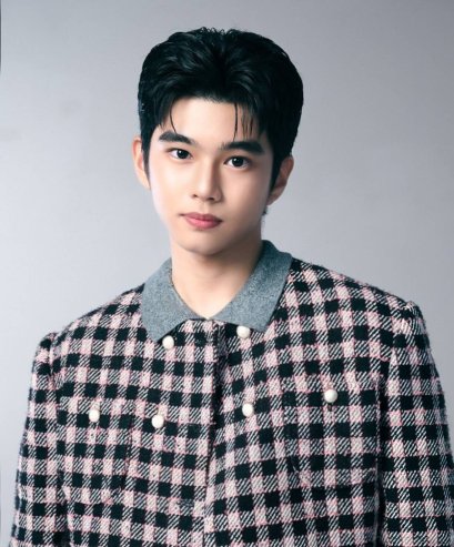 น่าจับตามอง !! 'ไอเดีย บัฟเฟตต์' นักแสดง Gen Z สายลงทุน ความหล่อละมุนตา ความสามารถเกินวัย