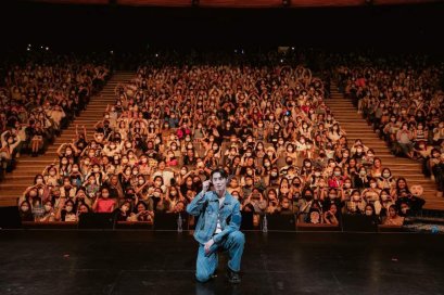 เสน่ห์ล้นหลาม! นายน้อยสุดหล่อ 'อี แจอุค' หอบความขี้เล่นเป็นกันเองมาเซอร์ไพรส์แฟนๆ ชาวไทยตลอดโมเม้นต์สุดประทับใจในงานมีตติ้ง 2023 LEE JAE WOOK ASIA TOUR FAN MEETING <FIRST> IN BANGKOK