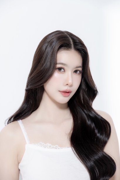 ทำความรู้จัก 'หว่าหวาพิมมาดา' นักแสดงสาวหน้าใหม่จากซีรีส์ "Buy My Boss"