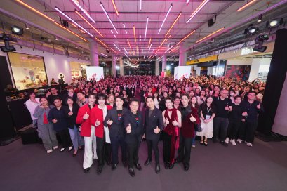 มากกว่าความบันเทิง คือความรู้สึกพิเศษที่เหนือกว่า... True x iQIYI มอบของขวัญล้ำค่าส่งท้ายปี "True x iQIYI เขมจิราต้องทรู Best with True5G" ประสบการณ์เอกสิทธิ์สุดเอ็กซ์คลูซีฟ เฉพาะลูกค้าทรู ดีแทค เท่านั้น