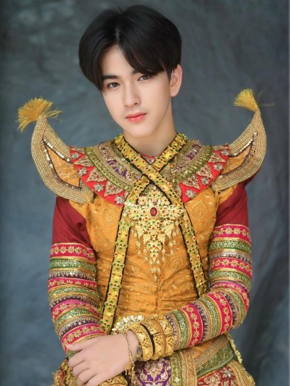 เปิดวาร์ป 'บีบอส ศศกฤช' ดาวรุ่งออร่าพุ่งวัย 15 ปี จากนักแสดงโขน "ตัวพระ" สู่บท 'ยูกิ' ใน "CLASS CRUSH CRISIS เพื่อนสนิทระวังคิดไม่ซื่อ"