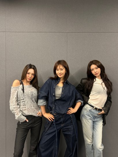 ยูนิตน้องใหม่สุดฮอต Girls' Generation-HRS เดบิวต์ด้วยซิงเกิล "Skibidi" พร้อมปล่อยวิดีโอการแสดงเพลงไตเติล "Skibidi" ส่งความสุขและพลังบวก!