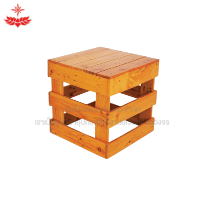 เก้าอี้ลูกเต๋าไม้สน