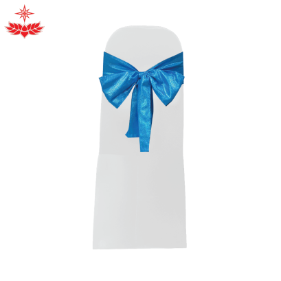 เก้าอี้บุนวมผ้าขาวสวมตึง + โบว์สีฟ้า