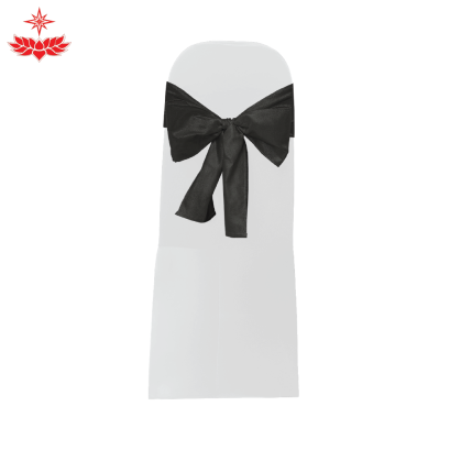 เก้าอี้บุนวมผ้าขาวสวมตึง + โบว์สีดำ
