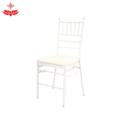 เช่าเก้าอี้ชิวารี (สีขาว)